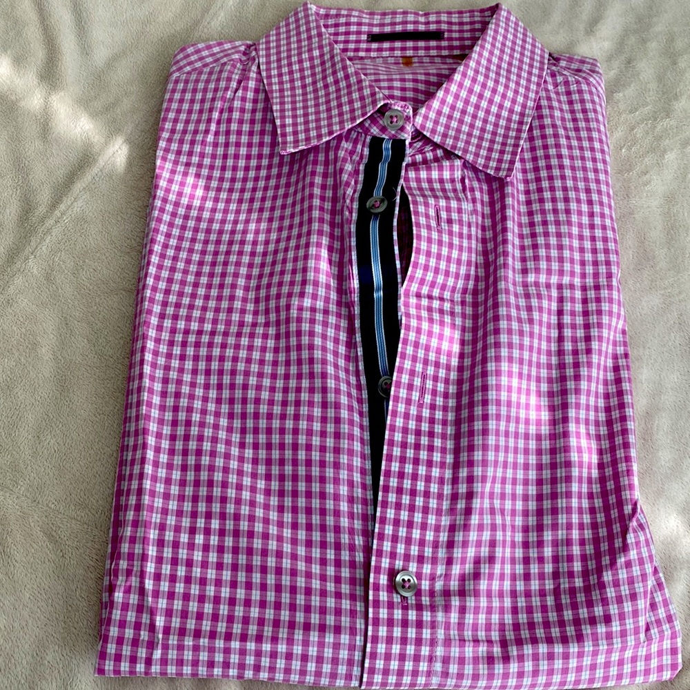 Elie Tahari button down shirt